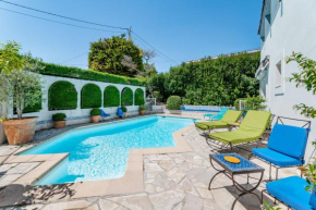 Le Patio des Mimosas par Dodo-a-Cassis, Cassis